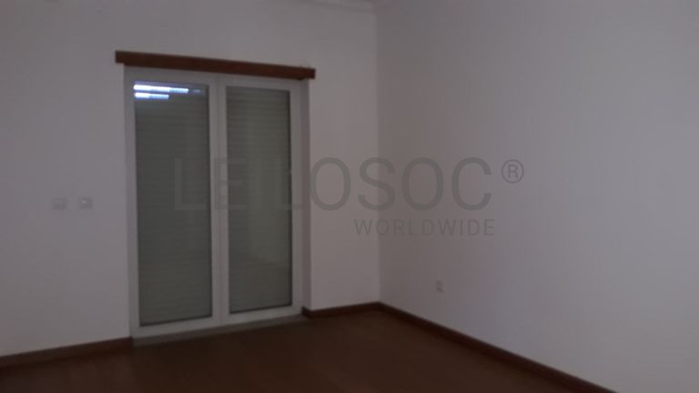 Apartamento T3 · Alcobaça