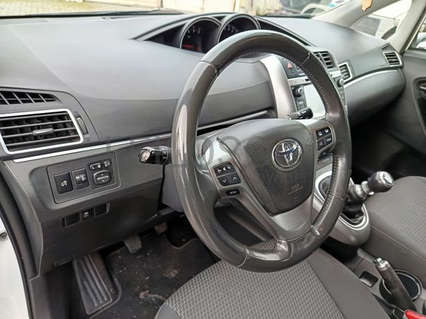 Toyota Verso · Ano 2015