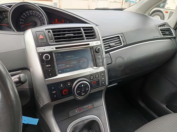 Toyota Verso · Ano 2015