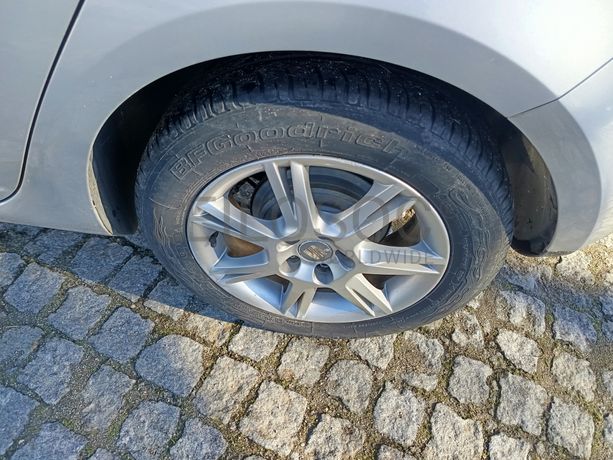 Seat Ibiza · Ano 2011