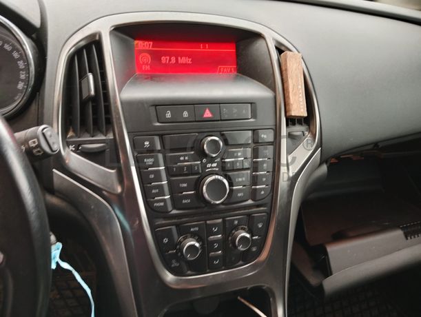 Opel Astra · Ano 2010