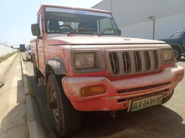 MAHINDRA BOLERO