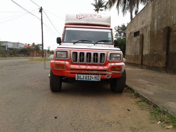 MAHINDRA BOLERO