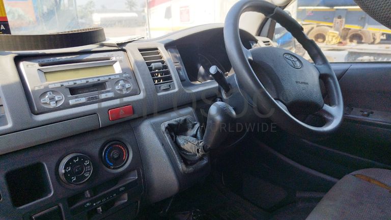 TOYOTA HIACE HIACE 5L