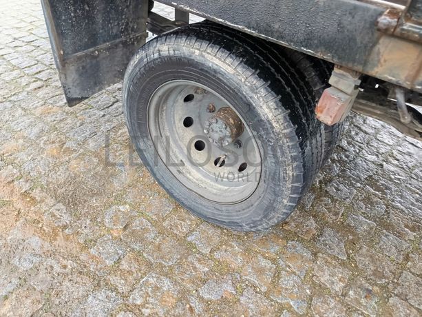 Nissan Cabstar 35.13 Com Grua · Ano 2004