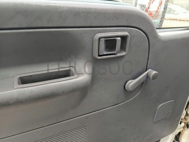 Nissan Cabstar 35.13 Com Grua · Ano 2004