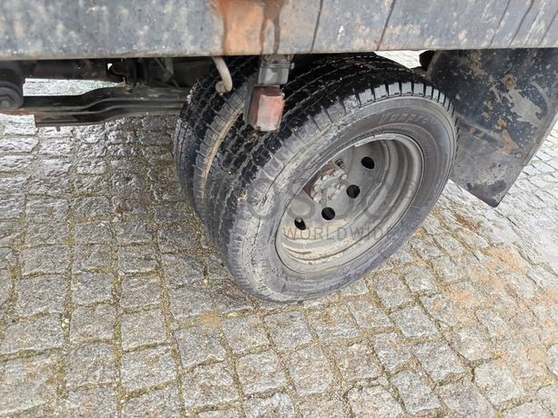 Nissan Cabstar 35.13 Com Grua · Ano 2004