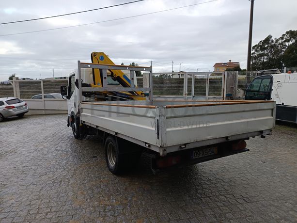 Nissan Cabstar 35.13 Com Grua · Ano 2010