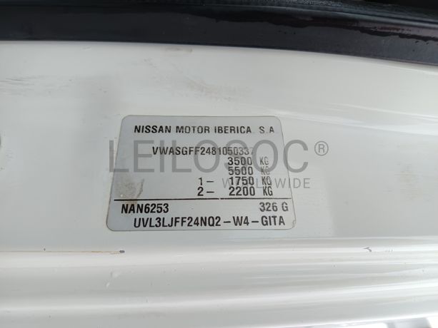 Nissan Cabstar 35.13 Com Grua · Ano 2010