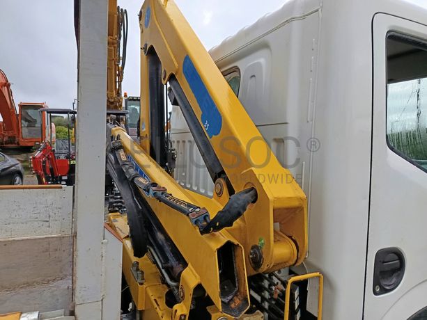 Nissan Cabstar 35.13 Com Grua · Ano 2010