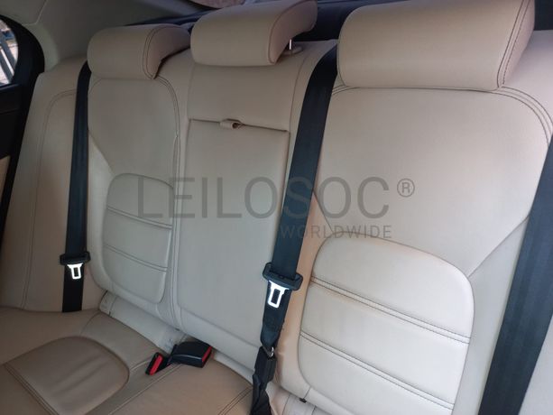 Jaguar XE · Ano 2015