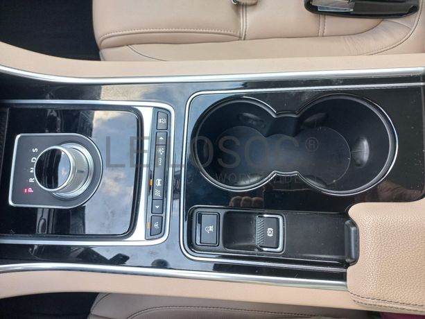 Jaguar XE · Ano 2015