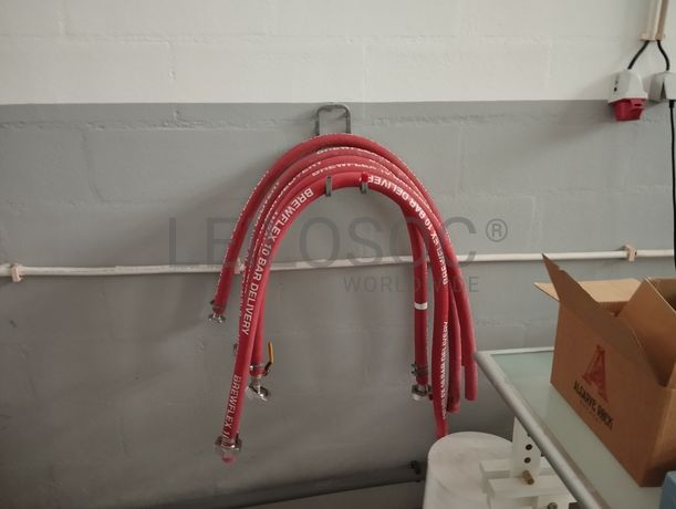 Mangueiras · Válvulas · Manómetros · Bomba Submersível · Estantes · Frigorífico · Tubagens