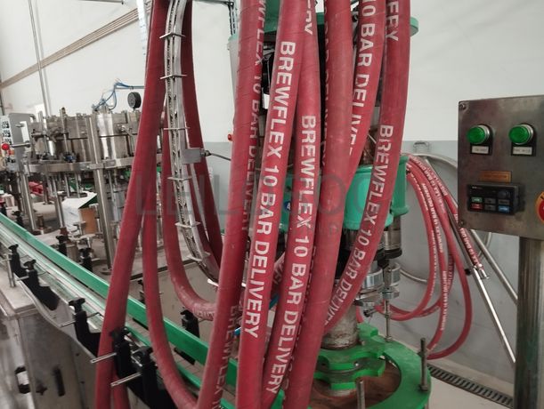 Mangueiras · Válvulas · Manómetros · Bomba Submersível · Estantes · Frigorífico · Tubagens