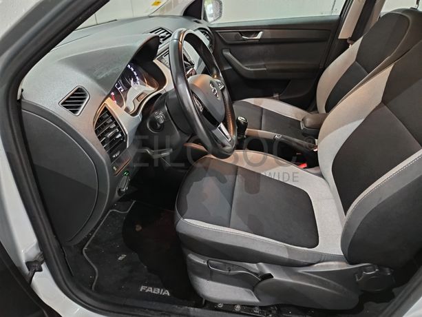 Skoda Fabia · Ano 2016