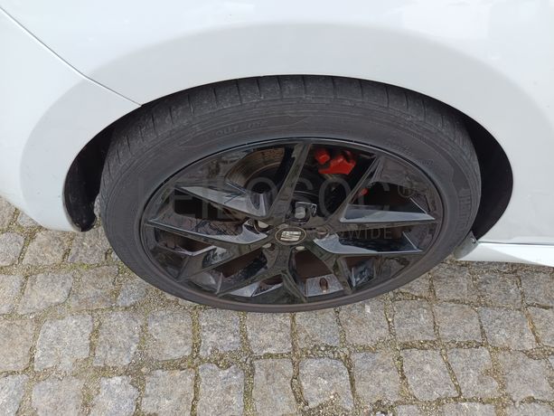 Seat Leon · Ano 2015