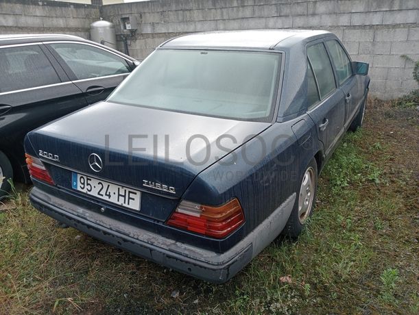 Mercedes-Benz 300D Turbo