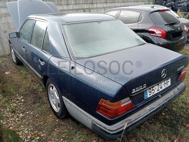 Mercedes-Benz 300D Turbo