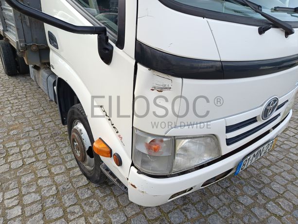 Toyota Dyna M35.33 · Ano 2011