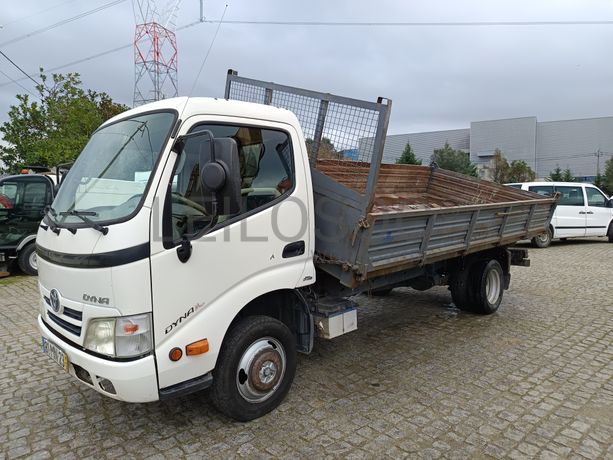 Toyota Dyna M35.33 · Ano 2011