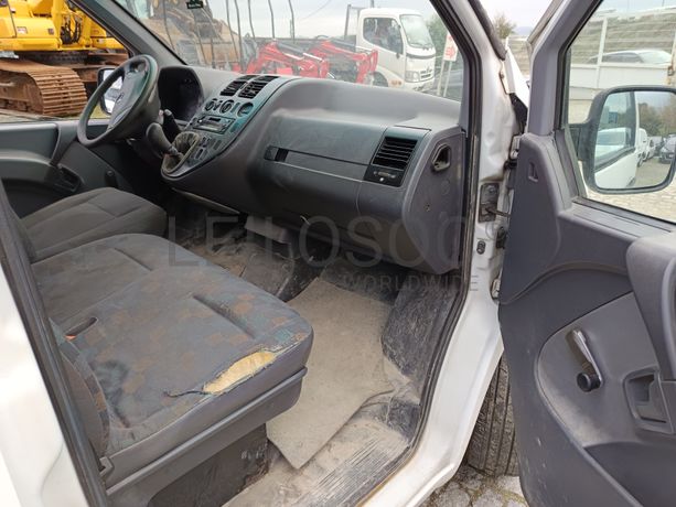 Mercedes-Benz 110 · Ano 2000