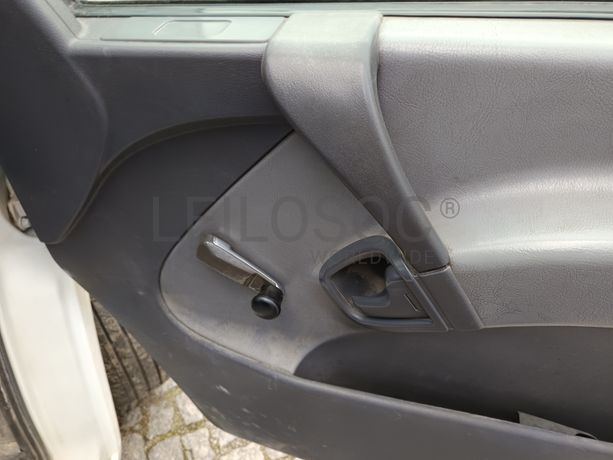 Mercedes-Benz 110 · Ano 2000