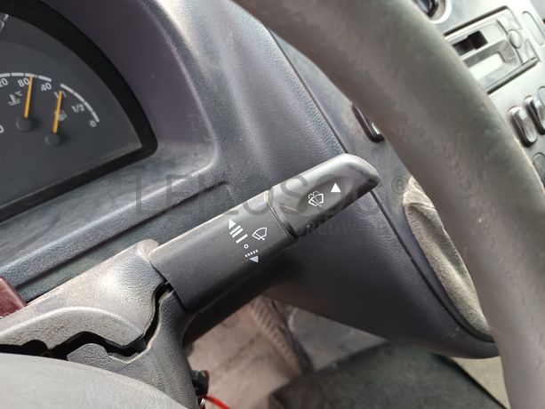 Mercedes-Benz 110 · Ano 2000