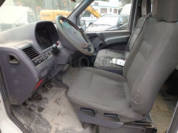 Mercedes-Benz 110 · Ano 2000