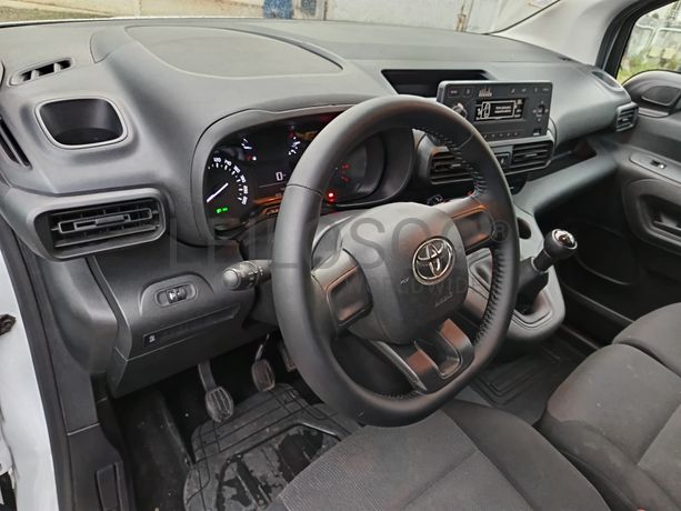 Toyota Proace City · Ano 2021