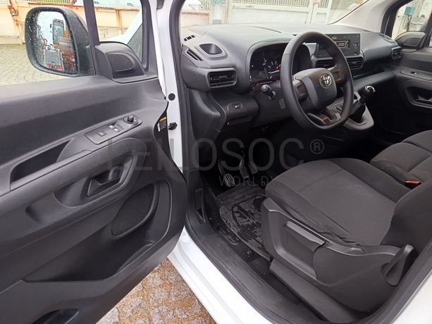 Toyota Proace City · Ano 2021