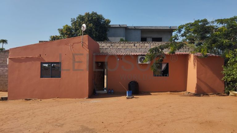 Infraestruturas em terreno no Bairro Habel Jafar