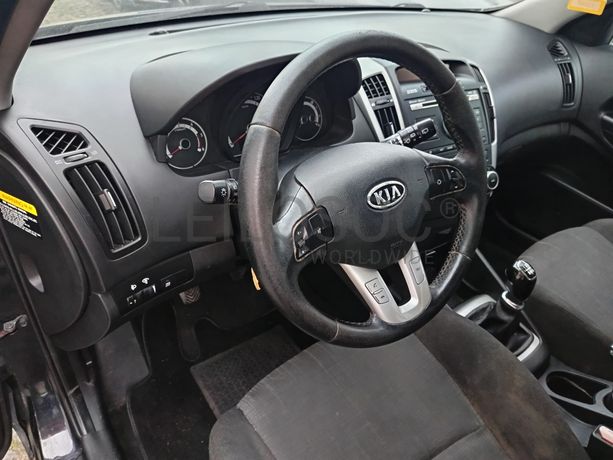 Kia Ceed · Ano 2011