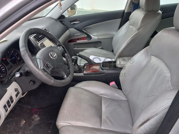 Lexus IS 220 · Ano 2000