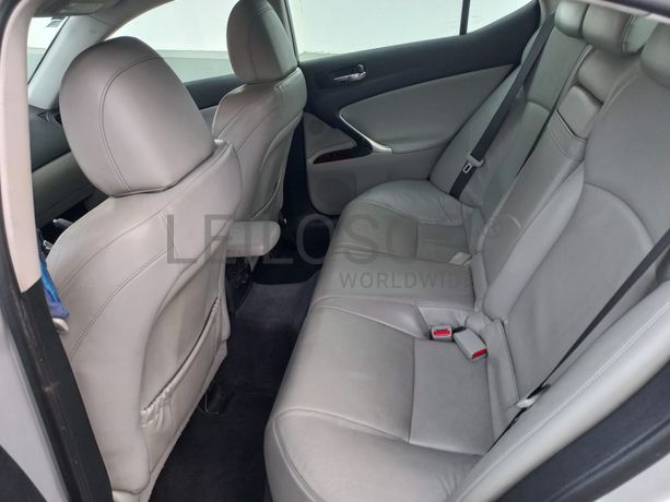 Lexus IS 220 · Ano 2000