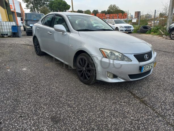 Lexus IS 220 · Ano 2000