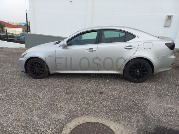 Lexus IS 220 · Ano 2000