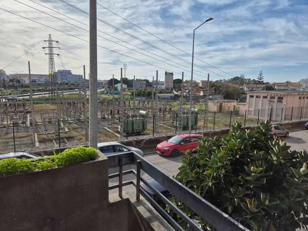 Proporção de 1/2 de Apartamento T2 e de 1/2 de Lugar de Garagem · Vila Nova de Gaia