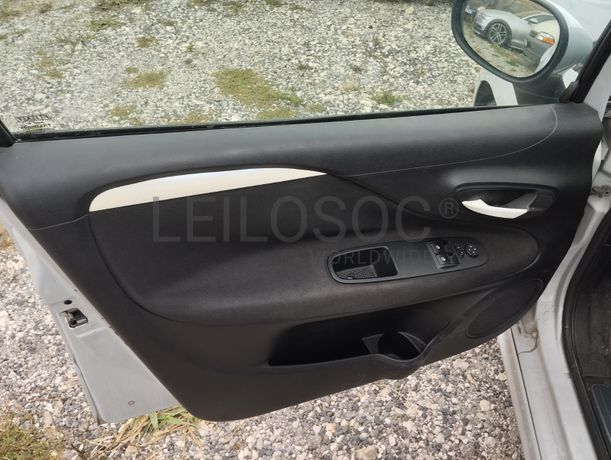 Fiat Punto · Ano 2010