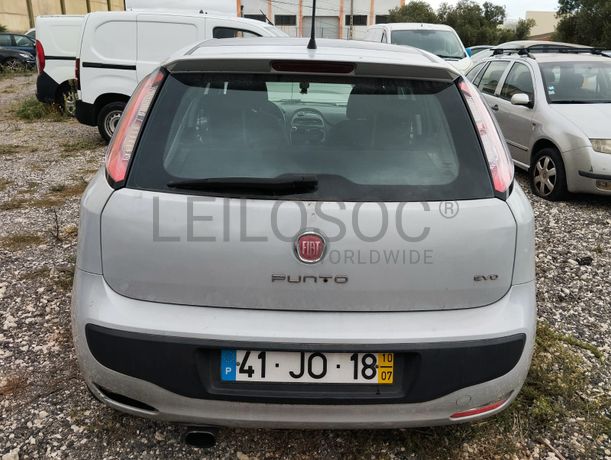 Fiat Punto · Ano 2010