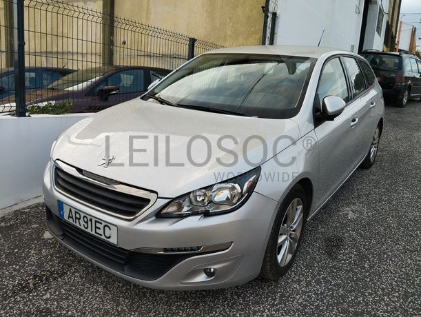 Peugeot 308 · Ano 2017