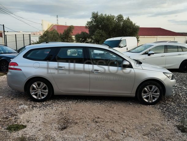 Peugeot 308 · Ano 2017