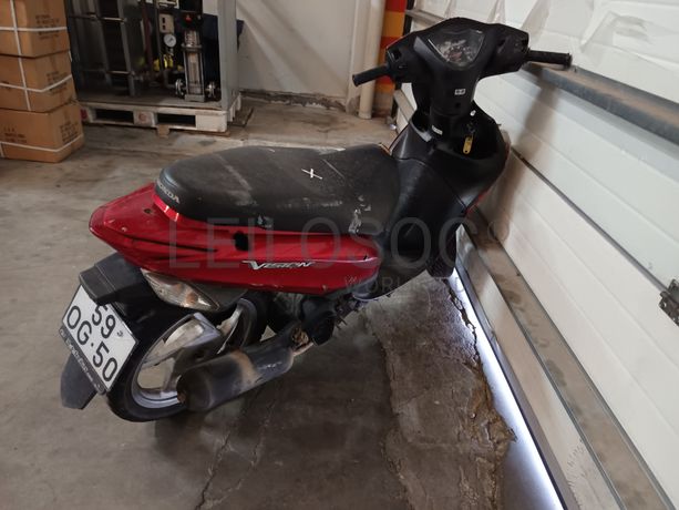 HONDA  Vision NSC 110 · Ano 2013