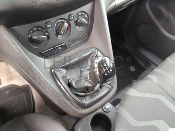 Ford Transit Connect · Ano 2014