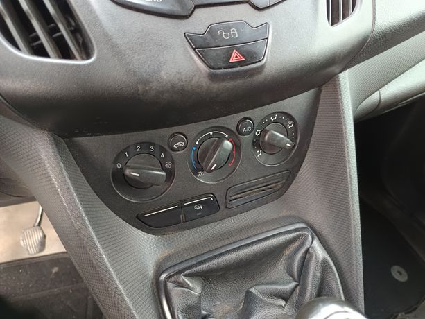 Ford Transit Connect · Ano 2014