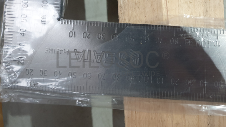 Esquadro Corpo Quadrado