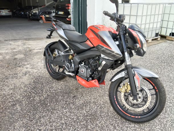 Bajaj Pulsar NS 200