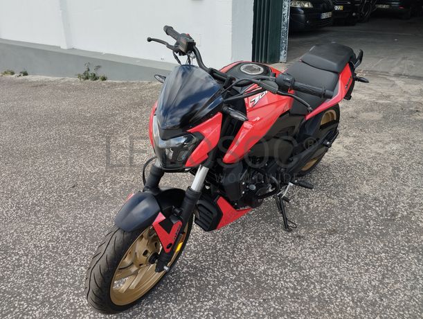 Bajaj Dominar D400 ABS · Ano 2018