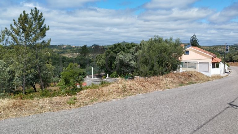 Terreno · Ferreira do Zêzere, Santarém