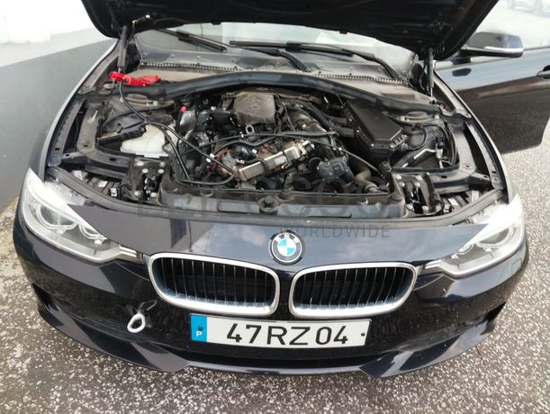 BMW 318 D · Ano 2013