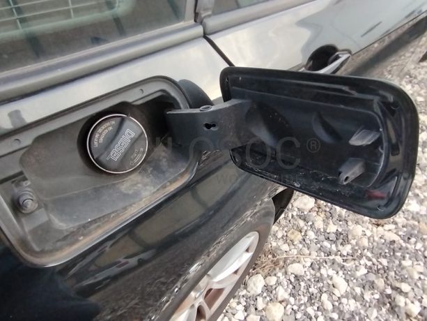 BMW 318 D · Ano 2013